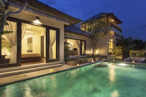 2 bedrooms Villa in South Kuta, Badung, Indonesia No. 1660 3