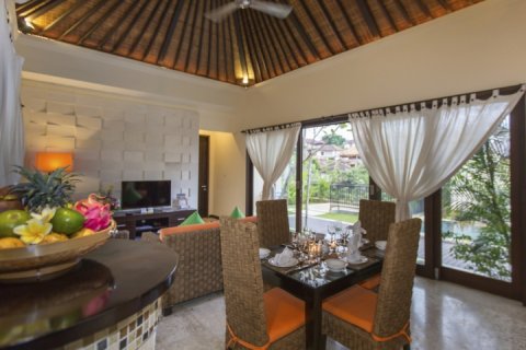 2 bedrooms Villa in South Kuta, Badung, Indonesia No. 1660 11