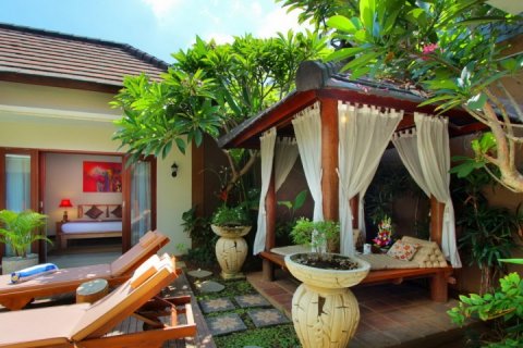 2 bedrooms Villa in Seminyak, Badung, Indonesia No. 1657 4