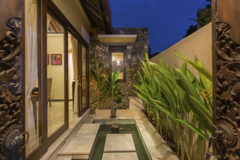 2 bedrooms Villa in South Kuta, Badung, Indonesia No. 1659 6