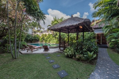 Вилла с 5 спальнями в Seminyak, Бадунг, Индонезия № 1166 2