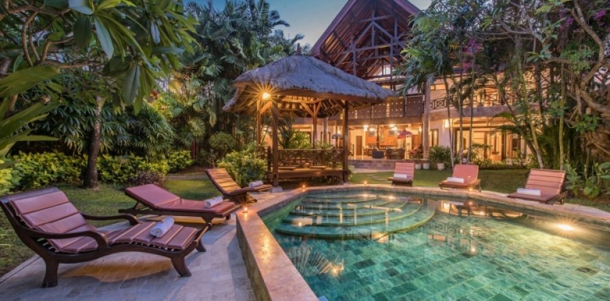 Вилла с 5 спальнями в Seminyak, Бадунг, Индонезия № 1166