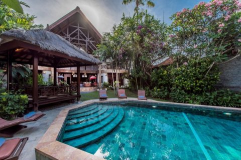 Вилла с 5 спальнями в Seminyak, Бадунг, Индонезия № 1166 3