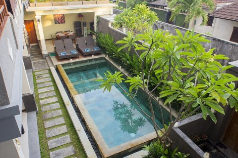 6 bedrooms Villa in Seminyak, Badung, Indonesia No. 1164 3