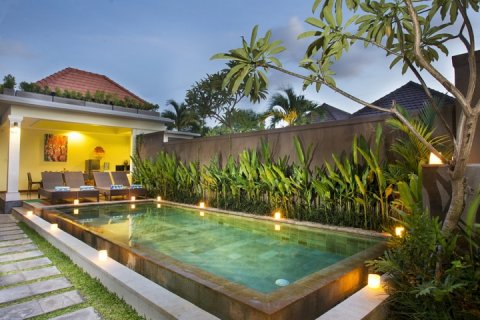 6 bedrooms Villa in Seminyak, Badung, Indonesia No. 1164 2