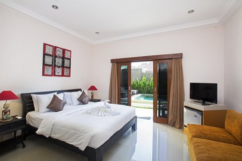 6 bedrooms Villa in Seminyak, Badung, Indonesia No. 1164 9