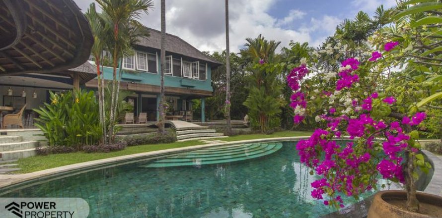 5 bedrooms Villa in Kerobokan, Badung, Indonesia No. 7672