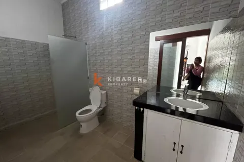 Вилла с 3 спальнями в Kerobokan, Бадунг, Индонезия № 12677 10