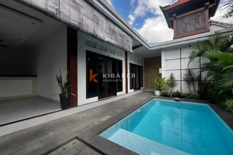 Вилла с 3 спальнями в Kerobokan, Бадунг, Индонезия № 12677 4