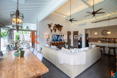 4 bedrooms Villa in Kerobokan, Badung, Indonesia No. 12535 7