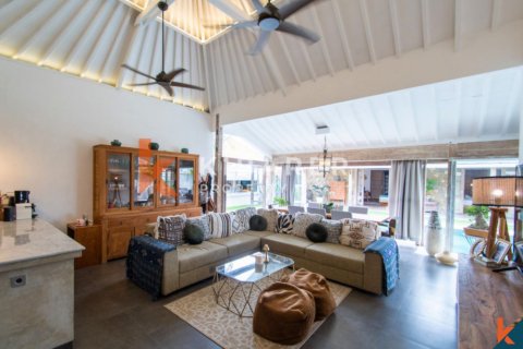 4 bedrooms Villa in Kerobokan, Badung, Indonesia No. 12535 5