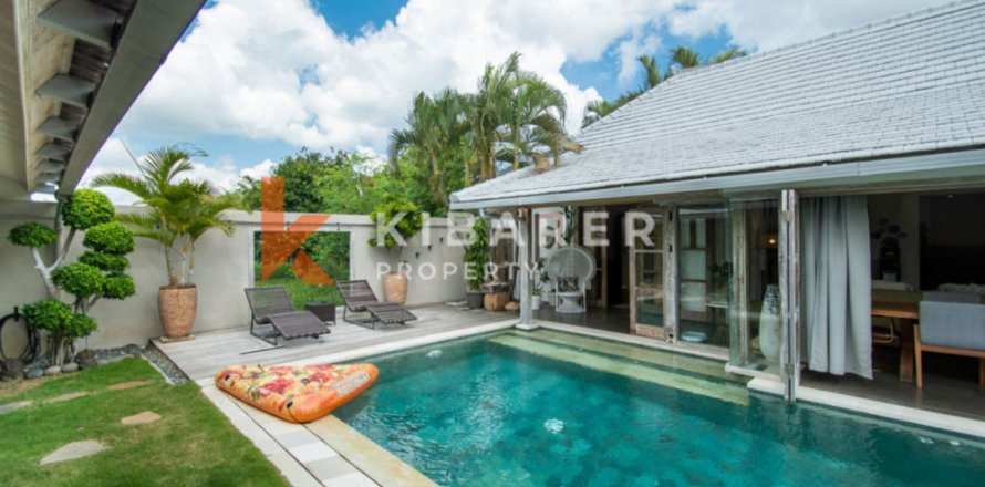4 bedrooms Villa in Kerobokan, Badung, Indonesia No. 12535