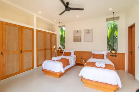 4 bedrooms Villa in Tibubeneng, Badung, Indonesia No. 13149 18