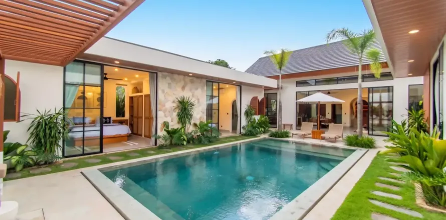 4 bedrooms Villa in Tibubeneng, Badung, Indonesia No. 13149