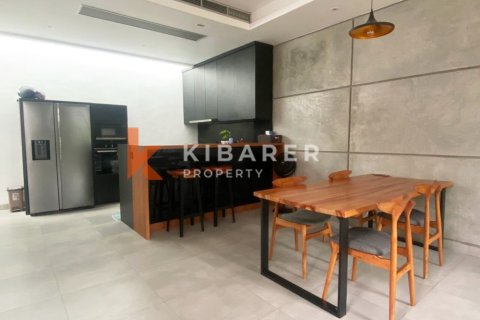 Вилла с 5 спальнями в Jimbaran, Бадунг, Индонезия № 12063 4