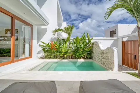 2 bedrooms Villa in South Kuta, Badung, Indonesia No. 12069 3