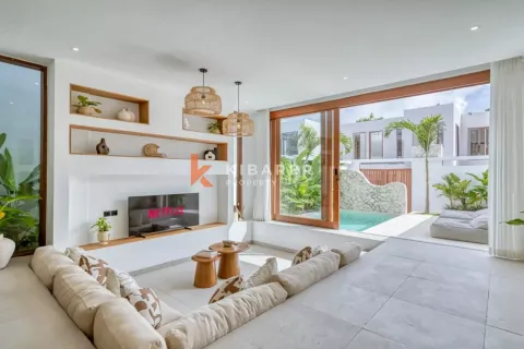 2 bedrooms Villa in South Kuta, Badung, Indonesia No. 12069 5