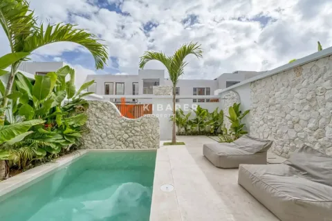2 bedrooms Villa in South Kuta, Badung, Indonesia No. 12069 4
