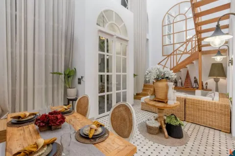 3 bedrooms Villa in Tibubeneng, Badung, Indonesia No. 10859 3