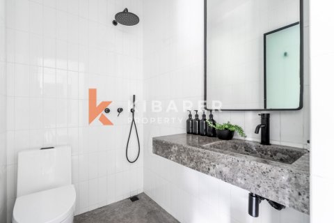 3 bedrooms Villa in Tibubeneng, Badung, Indonesia No. 12871 26
