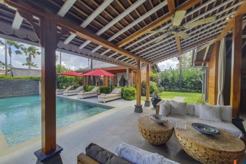 4 bedrooms Villa in Kerobokan, Badung, Indonesia No. 11451 11