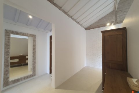 4 bedrooms Villa in Kerobokan, Badung, Indonesia No. 11451 15