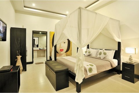 4 bedrooms Villa in Seminyak, Badung, Indonesia No. 922 17