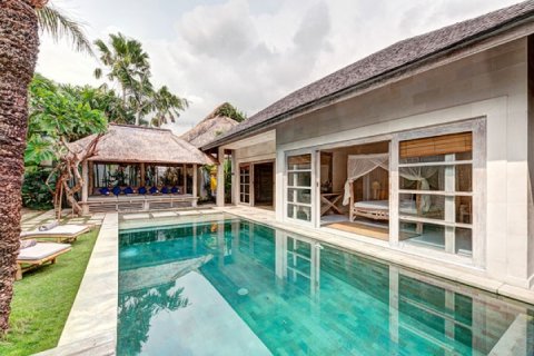 Вилла с 3 спальнями в Seminyak, Бадунг, Индонезия № 920 2