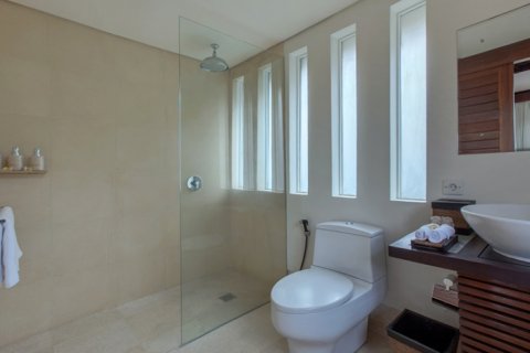 5 bedrooms Villa in Seminyak, Badung, Indonesia No. 924 19