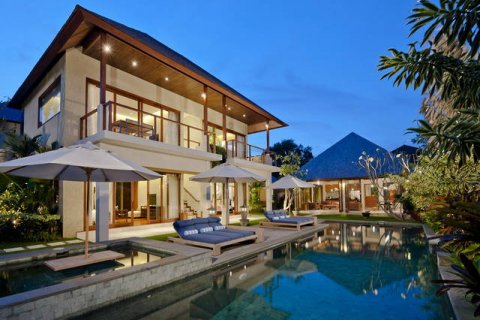 Вилла с 4 спальнями в Seminyak, Бадунг, Индонезия № 925