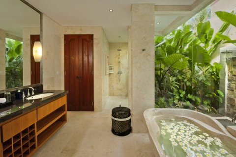 Вилла с 4 спальнями в Seminyak, Бадунг, Индонезия № 925 9