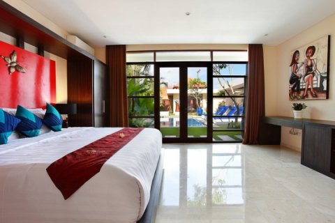 4 bedrooms Villa in Seminyak, Badung, Indonesia No. 904 20