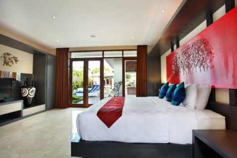 4 bedrooms Villa in Seminyak, Badung, Indonesia No. 904 11