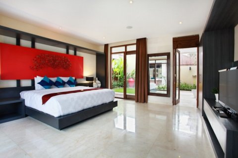 4 bedrooms Villa in Seminyak, Badung, Indonesia No. 904 10