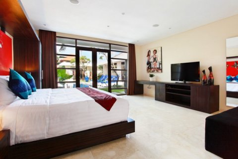 4 bedrooms Villa in Seminyak, Badung, Indonesia No. 904 22