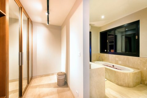 4 bedrooms Villa in South Kuta, Badung, Indonesia No. 905 13