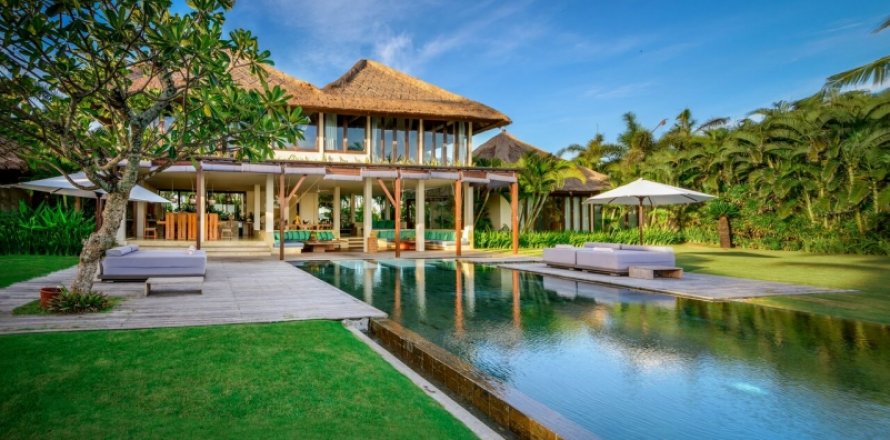 4 bedrooms Villa in Canggu, Badung, Indonesia No. 903