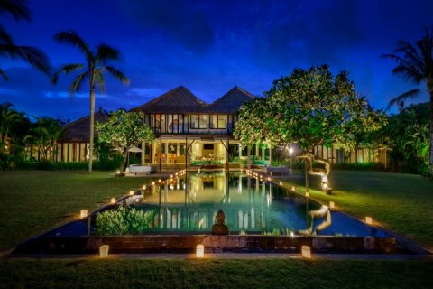 4 bedrooms Villa in Canggu, Badung, Indonesia No. 903 22