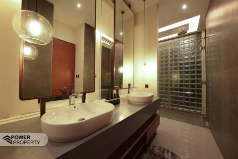Вилла с 3 спальнями в Seminyak, Бадунг, Индонезия № 9568 11