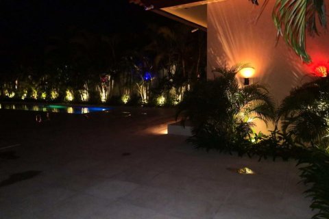 3 bedrooms Villa in Seminyak, Badung, Indonesia No. 9569 13