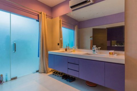 3 bedrooms Villa in Seminyak, Badung, Indonesia No. 9569 17