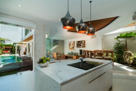 Вилла с 4 спальнями в Seminyak, Бадунг, Индонезия № 851 4
