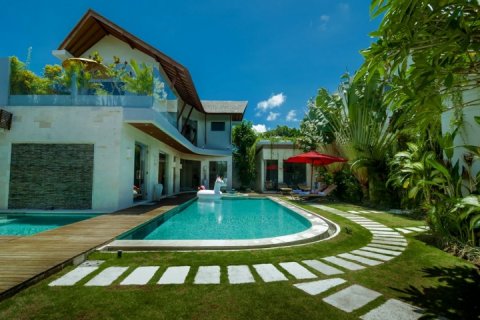 Вилла с 4 спальнями в Seminyak, Бадунг, Индонезия № 851