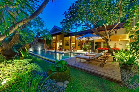Вилла с 4 спальнями в Seminyak, Бадунг, Индонезия № 846 12