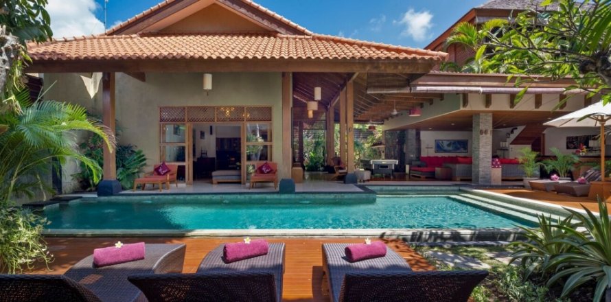 Вилла с 4 спальнями в Seminyak, Бадунг, Индонезия № 846