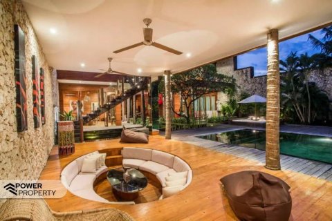 4 bedrooms Villa in Seminyak, Badung, Indonesia No. 8689 3