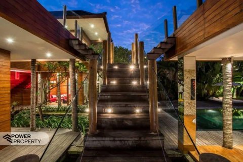 4 bedrooms Villa in Seminyak, Badung, Indonesia No. 8689 11