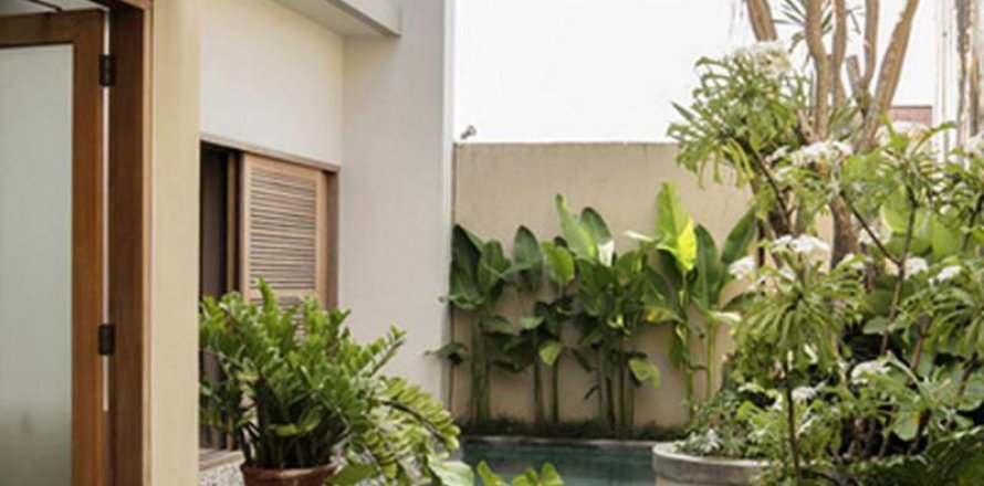 6 bedrooms Villa in Canggu, Badung, Indonesia No. 8692