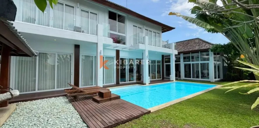 3 bedrooms Villa in Badung, Indonesia No. 11783