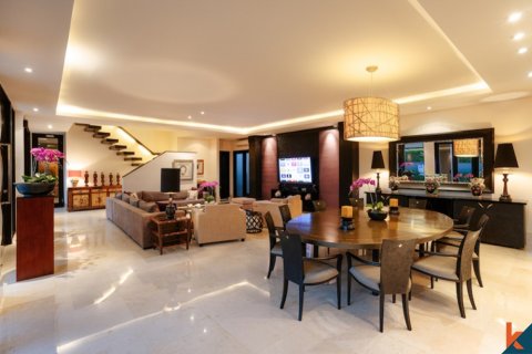 3 bedrooms Villa in Seminyak, Badung, Indonesia No. 11191 13